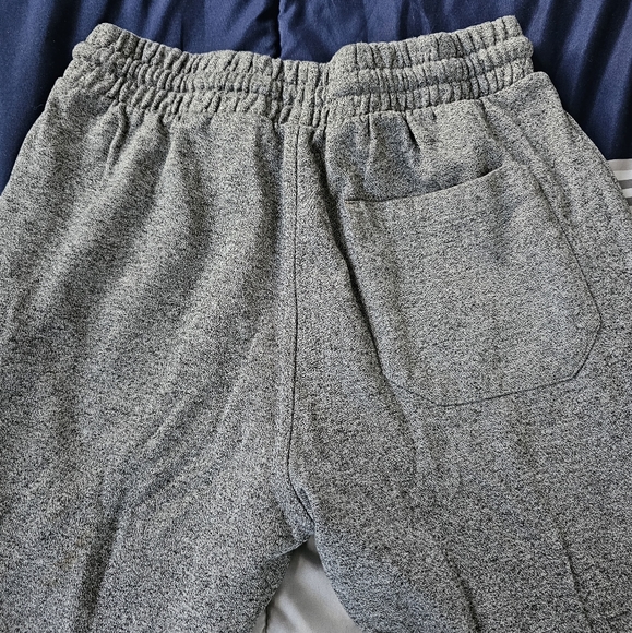 Joggers - Picture 2 of 4